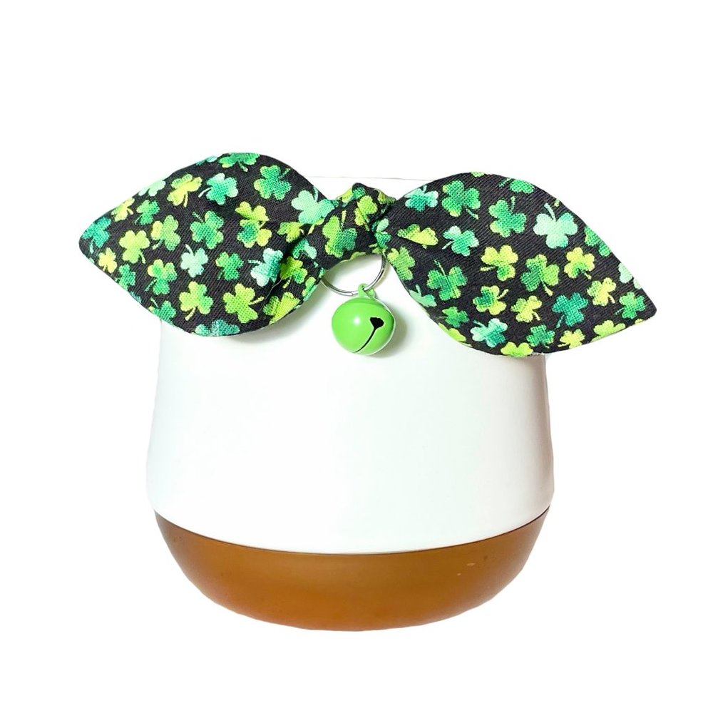Pointy Bow Cat Collar, Handmade Kitten Collar, Saint Patrick's Day
